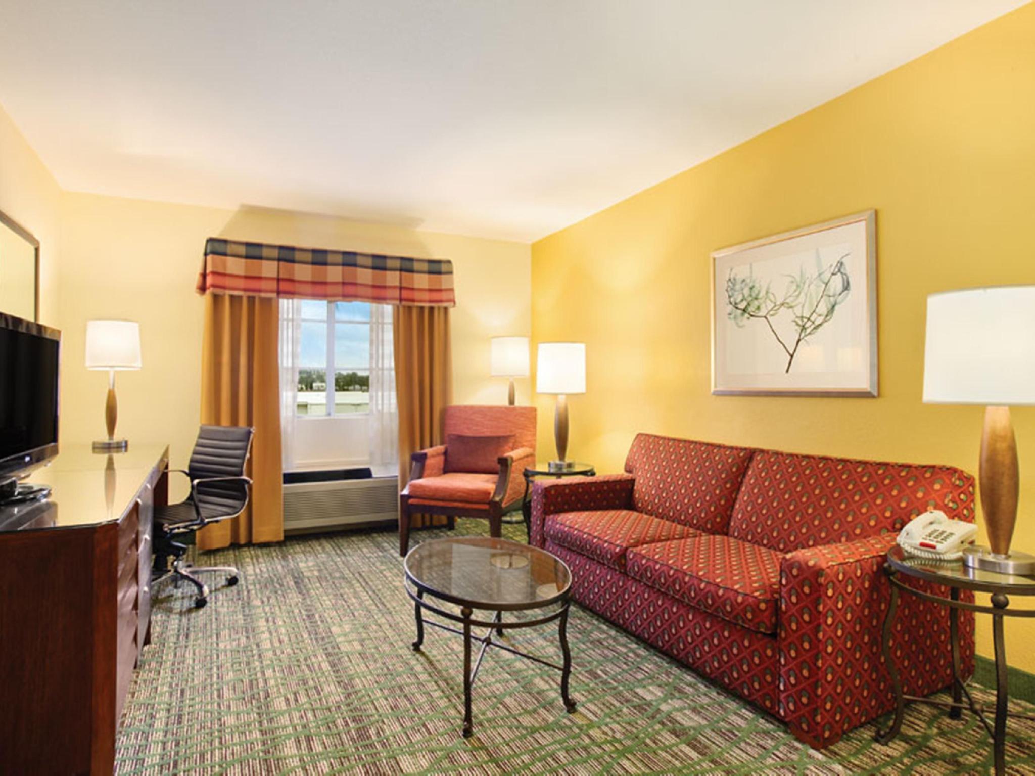 Holiday Inn Express Hotel & Suites San Diego-Escondido By Ihg Eksteriør billede