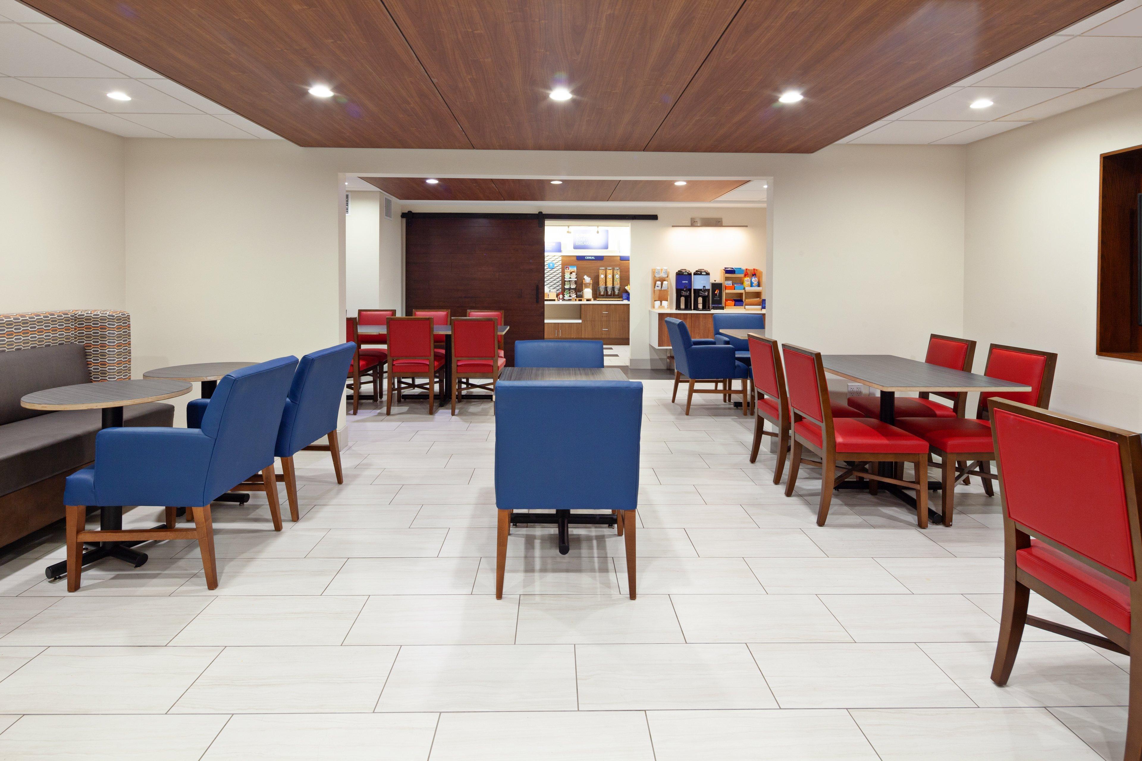 Holiday Inn Express Hotel & Suites San Diego-Escondido By Ihg Eksteriør billede