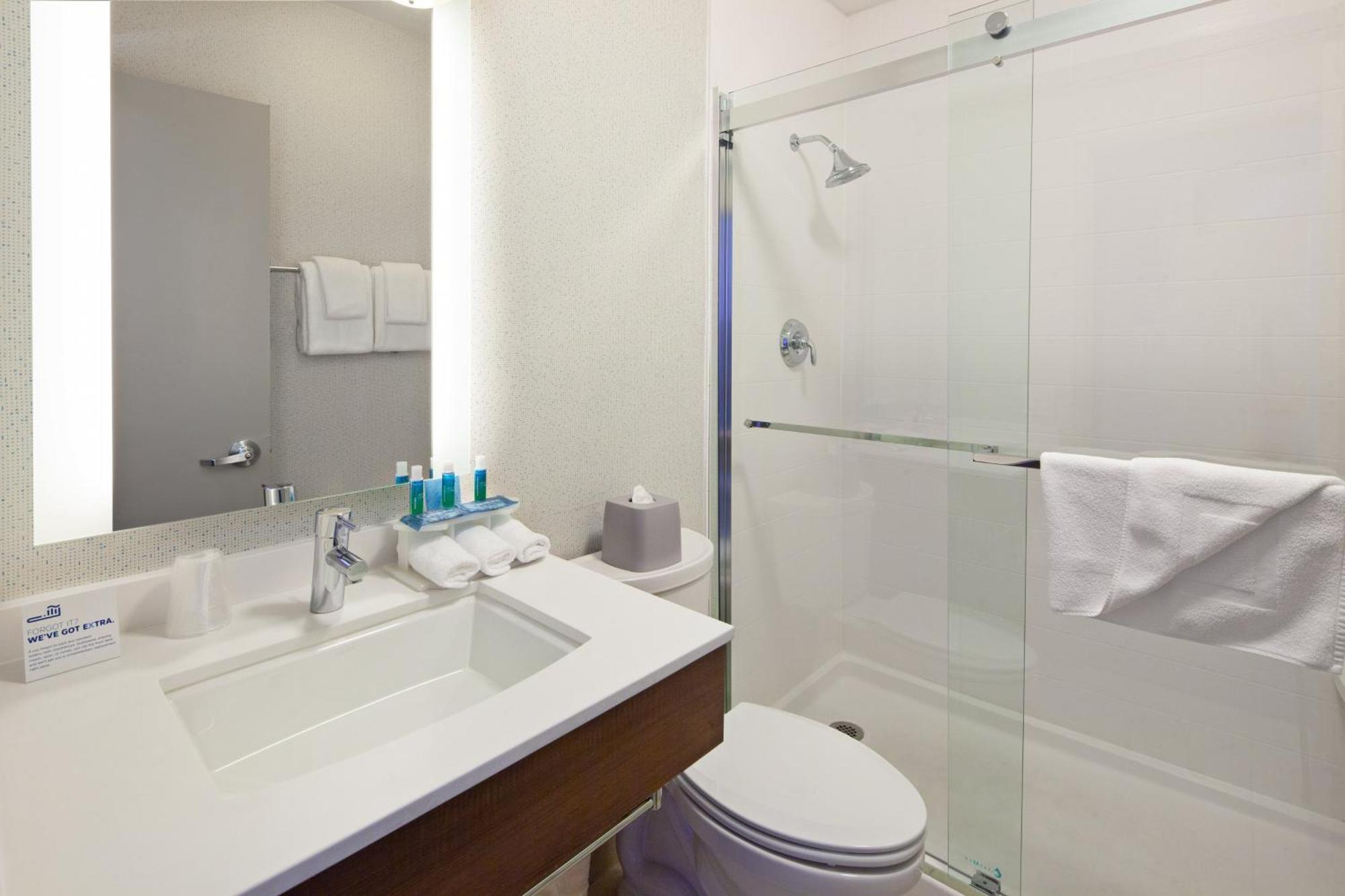Holiday Inn Express Hotel & Suites San Diego-Escondido By Ihg Eksteriør billede